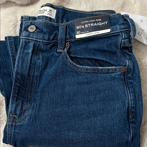 Womens ultra high rise 90s Straight Blue Jeans- BRAND NEW W TAGS ABERCROMBIE - Picture 5 of 14